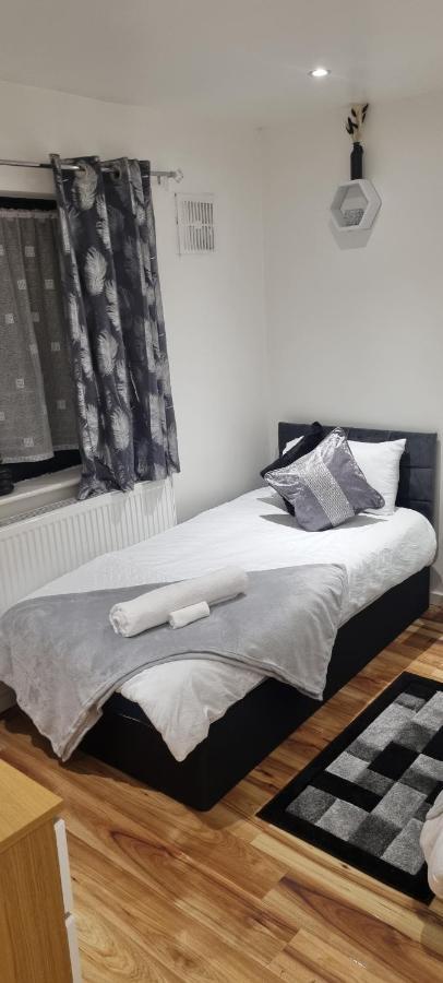 Beautiful Rooms With Free On Street Parking In Sydenham Londres Exterior foto